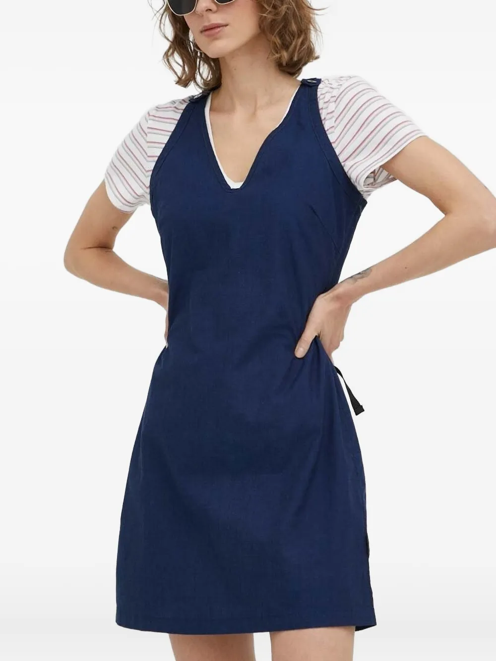 Мини-платье с V-образным вырезом и поясом G-Star RAW, синий
Мини-платье с V-образным вырезом и поясом G-Star RAW, синий