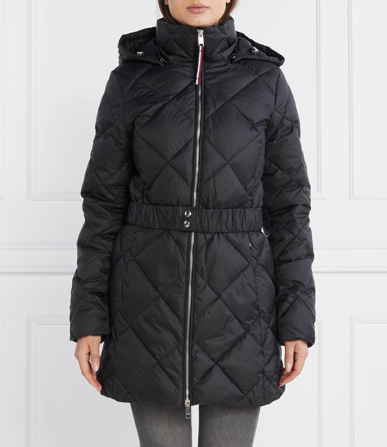 Пуховое пальто Tommy Hilfiger ELEVATED BELTED, черный
Пуховое пальто Tommy Hilfiger ELEVATED BELTED, черный