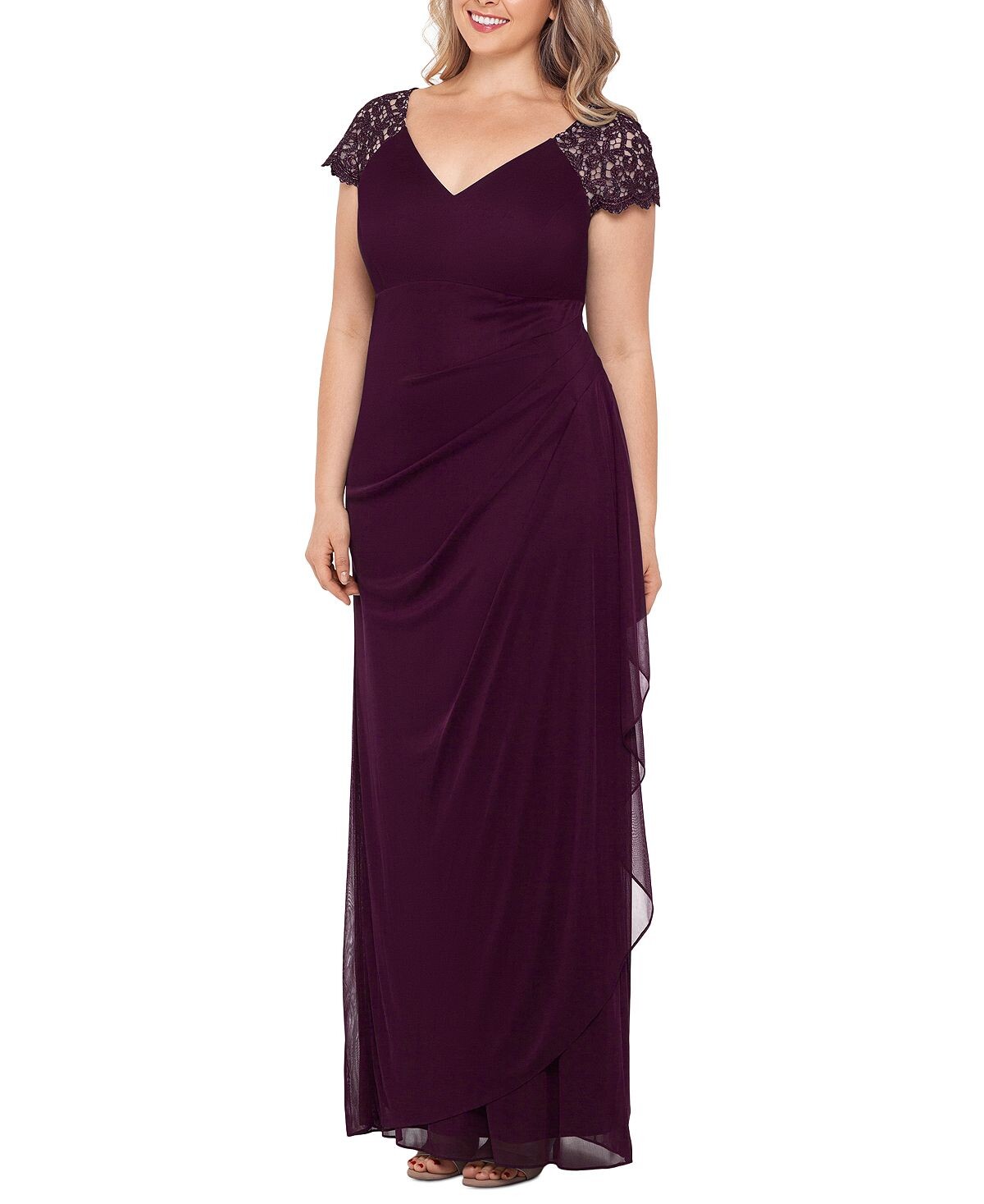 Платье больших размеров с кружевными плечами XSCAPE
Платье больших размеров с кружевными плечами XSCAPE