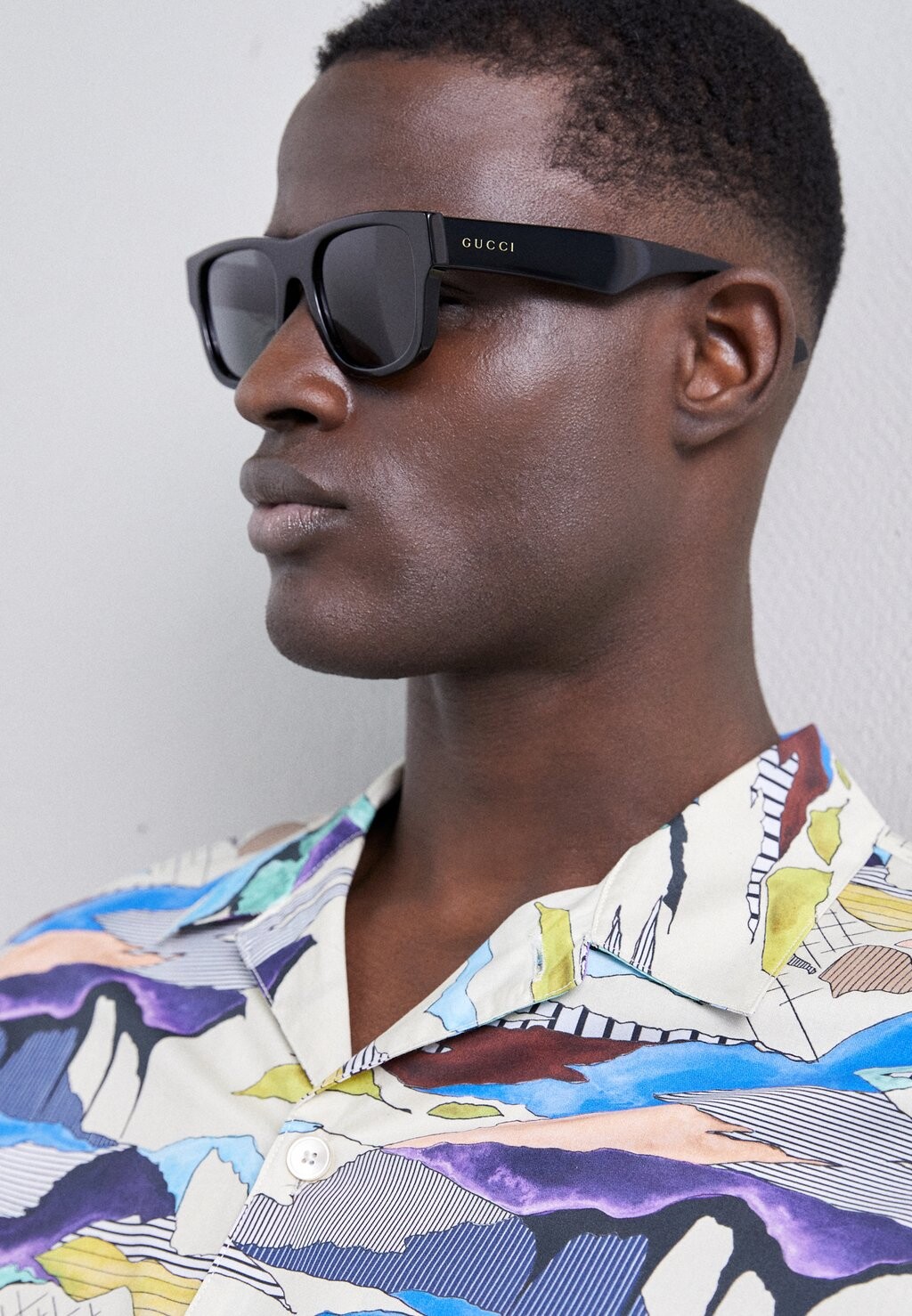 Солнцезащитные очки Unisex Gucci, цвет black/grey
Солнцезащитные очки Unisex Gucci, цвет black/grey