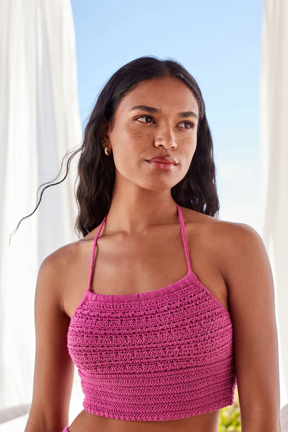 Вязаный топ крючком с вырезом халтер Next, розовый
Вязаный топ крючком с вырезом халтер Next, розовый