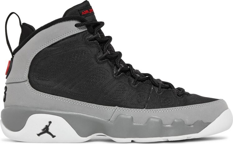 Кроссовки Air Jordan 9 Retro GS Particle Grey, серый
Кроссовки Air Jordan 9 Retro GS Particle Grey, серый