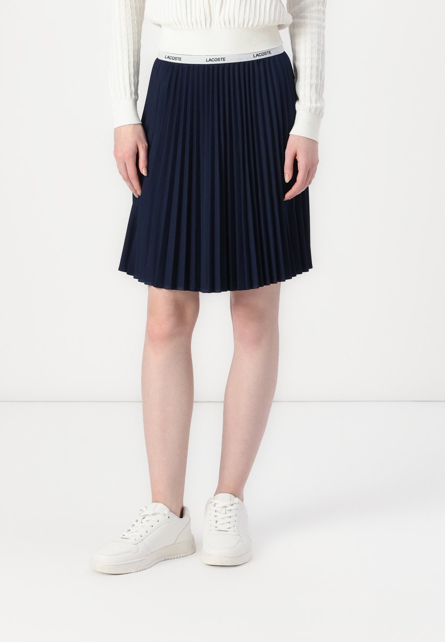 Юбка Lacoste Mini skirt, Navy Blue/Dark Blue
Юбка Lacoste Mini skirt, Navy Blue/Dark Blue