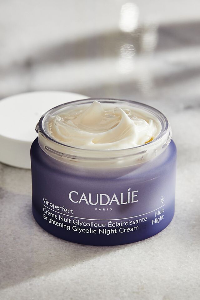 Гликолевый ночной крем Caudalie Vinoperfect, белый
Гликолевый ночной крем Caudalie Vinoperfect, белый