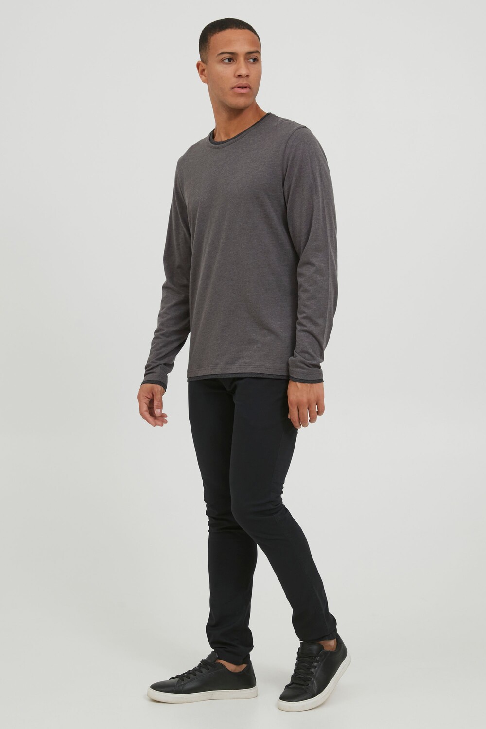 Лонгслив 11 Project Langarmshirt, серый
Лонгслив 11 Project Langarmshirt, серый