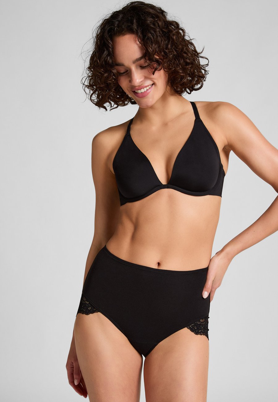 Брифы Hunkemöller SUPERSLIP MAXI LACE, Black
Брифы Hunkemöller SUPERSLIP MAXI LACE, Black