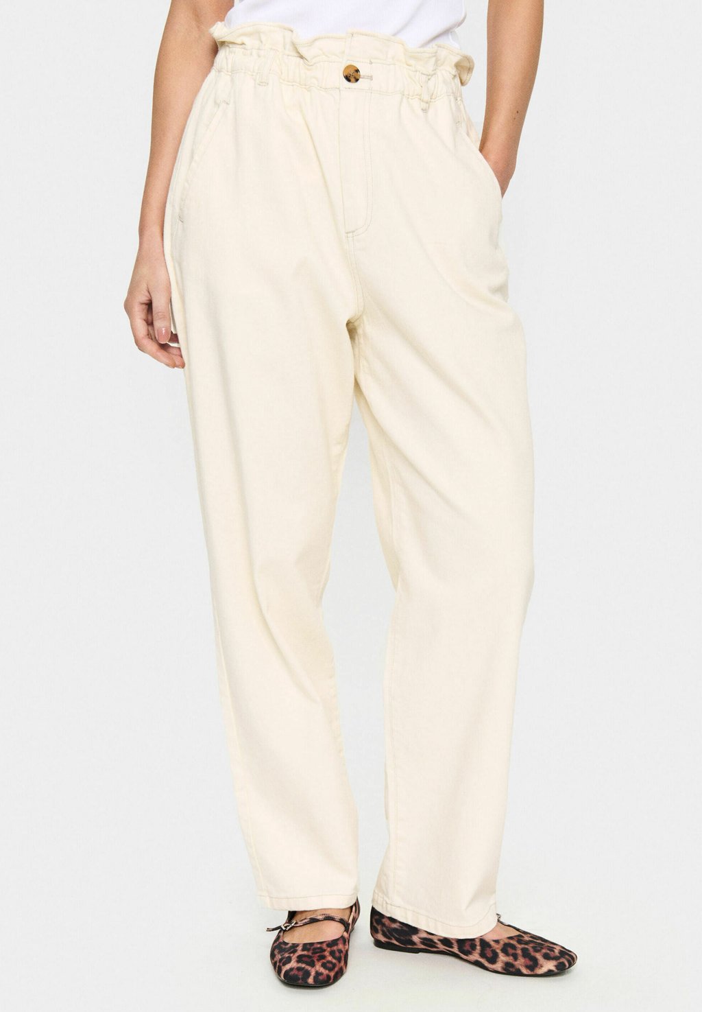 Джинсы свободного кроя KAYO Saint Tropez, белый
Джинсы свободного кроя KAYO Saint Tropez, белый