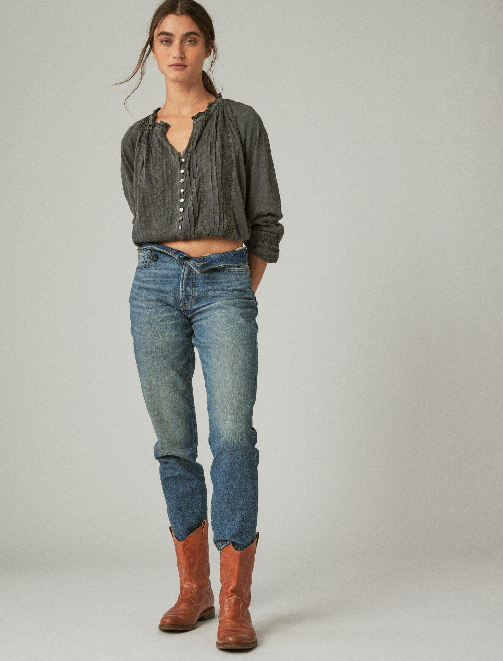 Женский топ Lucky Brand с вышивкой и отделкой кружевом в крестьянском стиле, цвет charcoal
Женский топ Lucky Brand с вышивкой и отделкой кружевом в крестьянском стиле, цвет charcoal