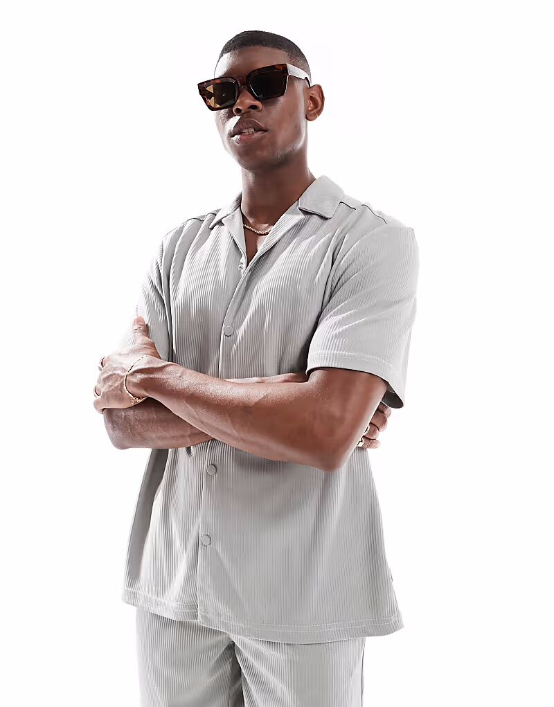 ONLY & SONS рубашка с плиссированным воротником Revere серого цвета
ONLY & SONS рубашка с плиссированным воротником Revere серого цвета