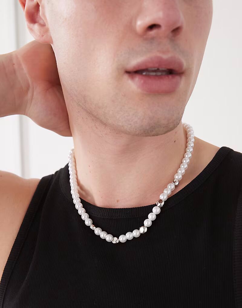 Ожерелье из жемчуга и серебра Faded Future
Ожерелье из жемчуга и серебра Faded Future