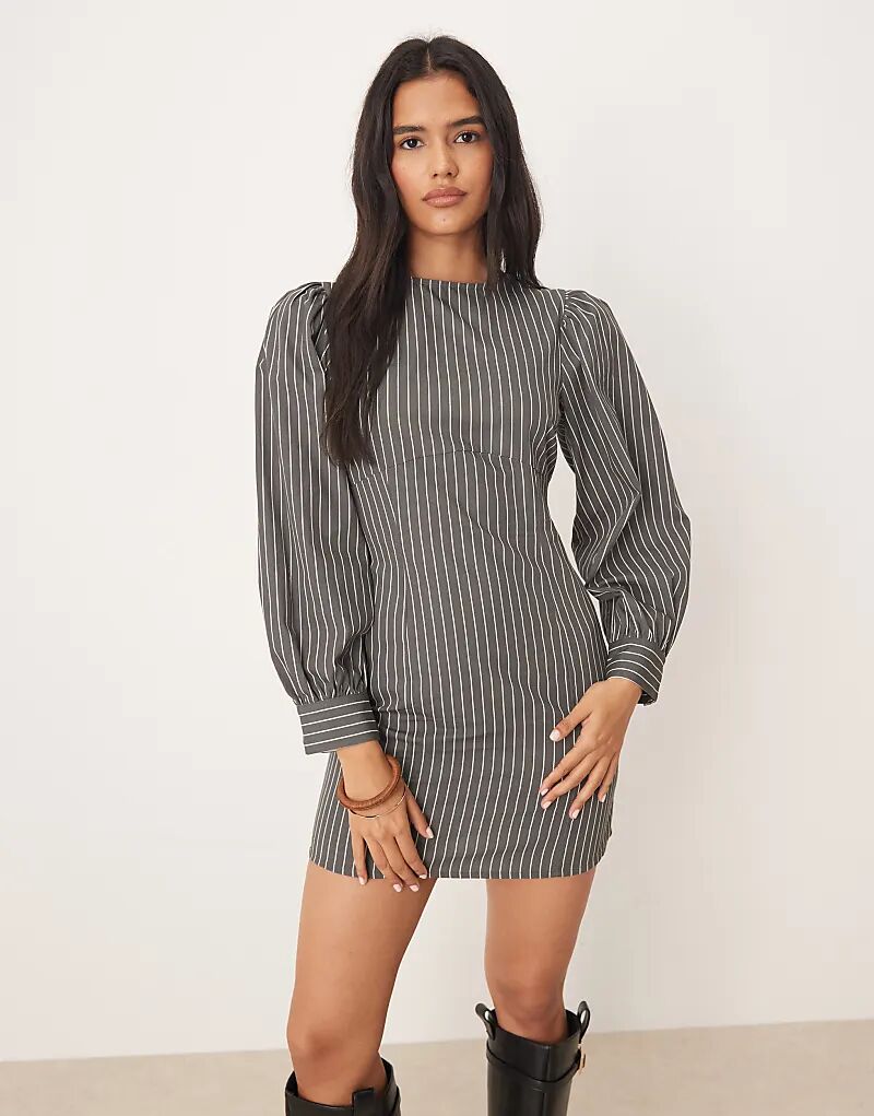 Мини-платье ASOS DESIGN из поплина с круглым вырезом и объемными рукавами в тонкую серую полоску
Мини-платье ASOS DESIGN из поплина с круглым вырезом и объемными рукавами в тонкую серую полоску