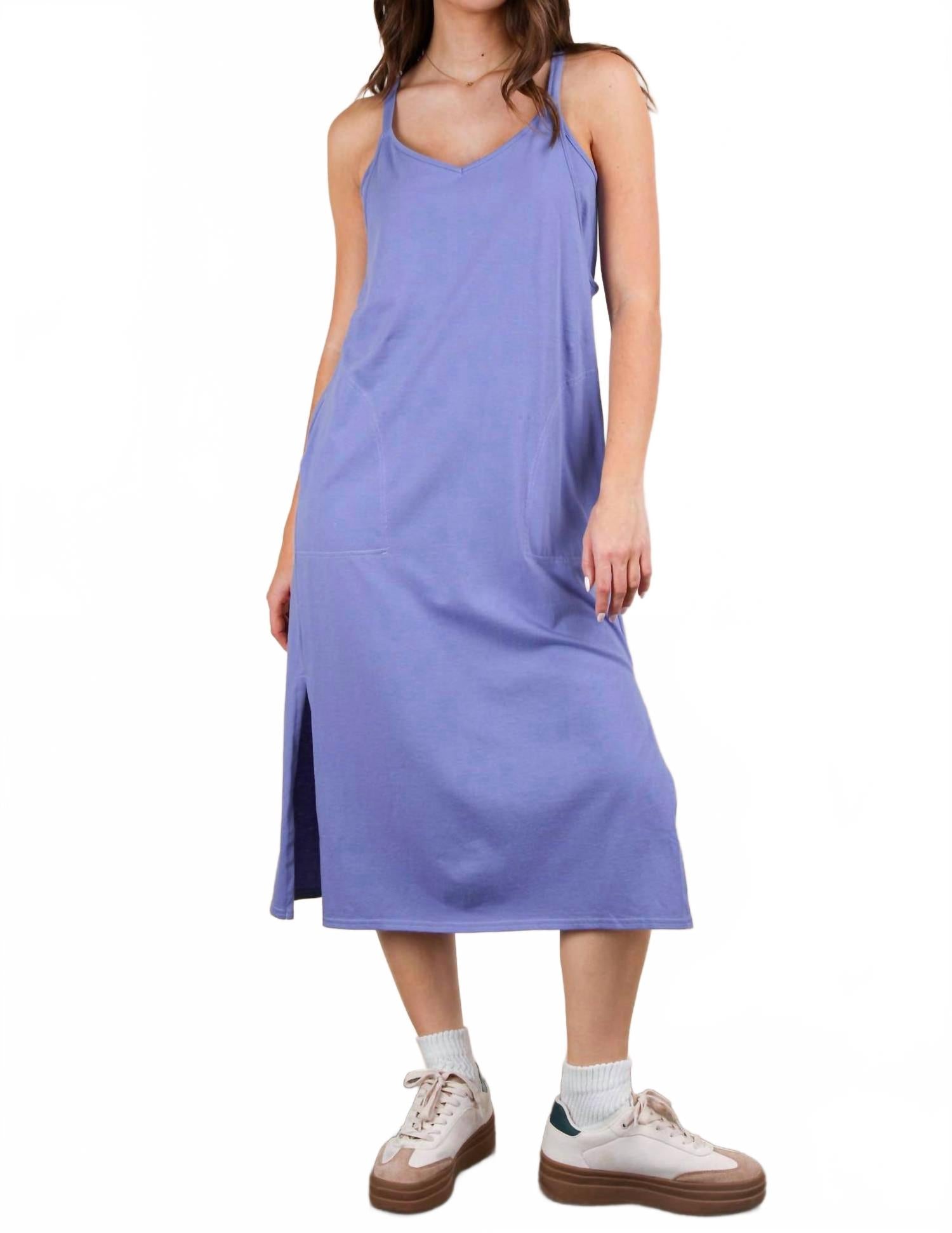 V-образный вырез без рукавов повседневное удобное миди-платье в синем цвете VERY J
V-образный вырез без рукавов повседневное удобное миди-платье в синем цвете VERY J