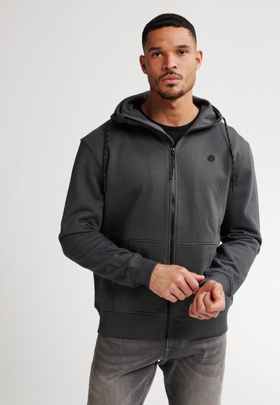 Толстовка Petrol Industries HOODED ZIP SWEATER ROCKFORD, Gunmetal
Толстовка Petrol Industries HOODED ZIP SWEATER ROCKFORD, Gunmetal