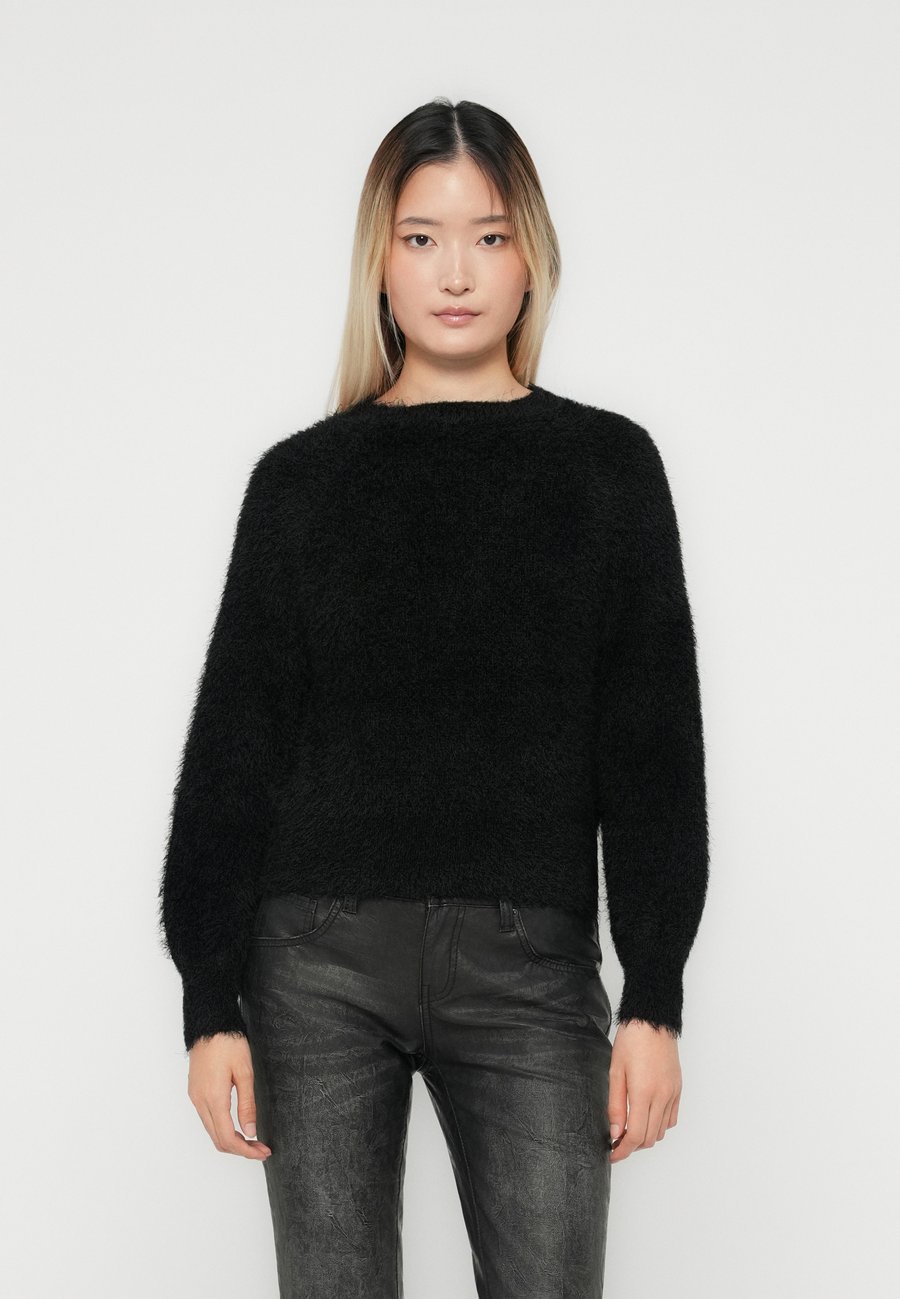 Джемпер ONLY ONLLULU SHORT O-NECK CC, Black
Джемпер ONLY ONLLULU SHORT O-NECK CC, Black