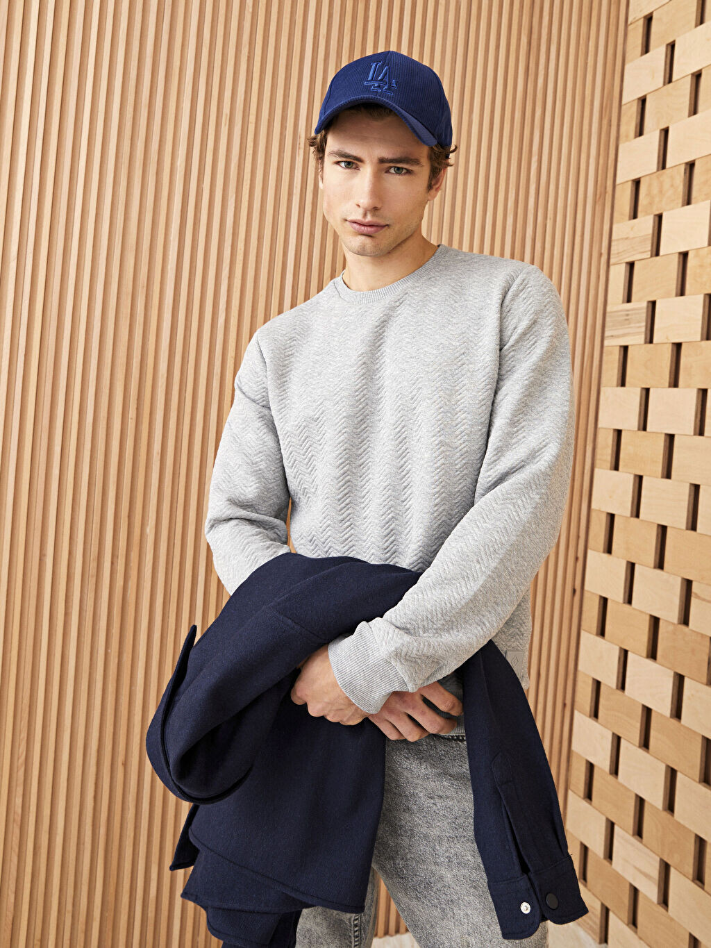 Мужская толстовка с круглым вырезом и длинными рукавами LCW Casual, Серый, Мужская толстовка с круглым вырезом и длинными рукавами LCW Casual
Мужская толстовка с круглым вырезом и длинными рукавами LCW Casual, Серый, Мужская толстовка с круглым вырезом и длинными рукавами LCW Casual