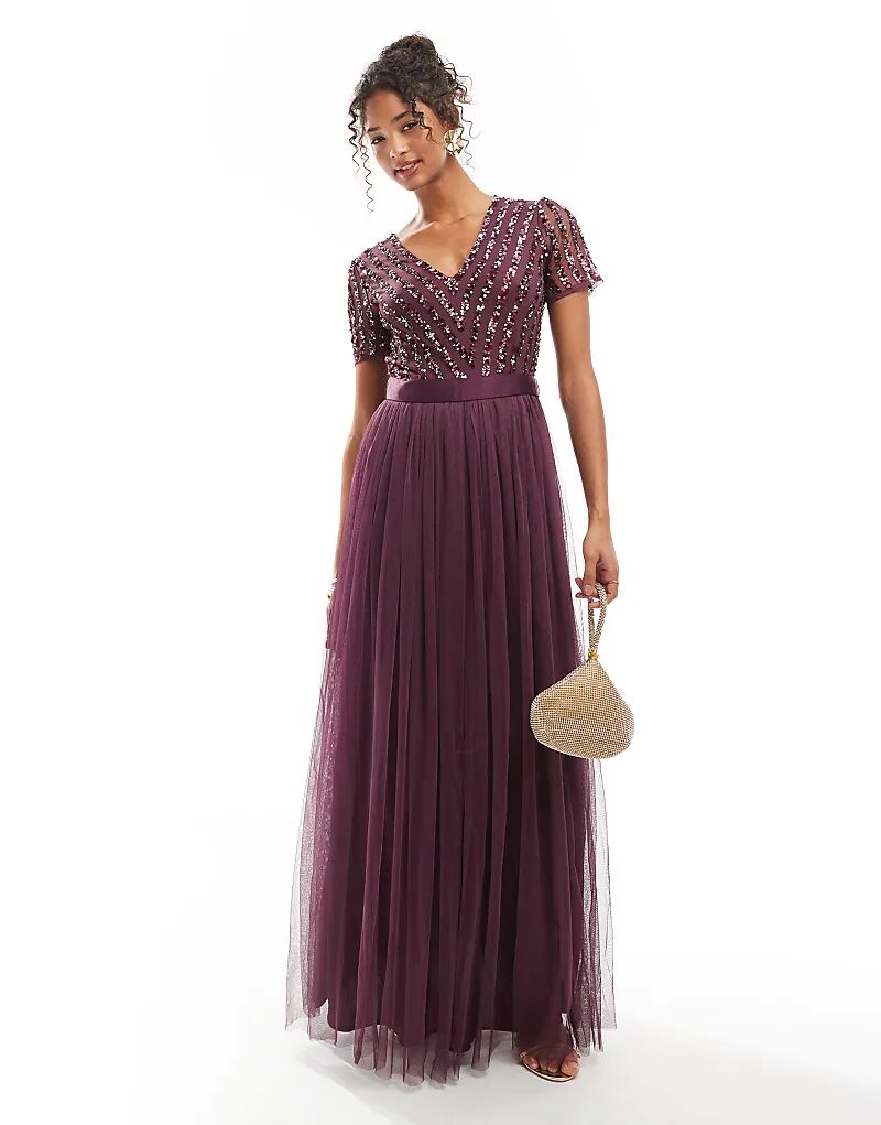 Платье макси для подружек невесты с поясом и полосками в ягодном цвете Maya
Платье макси для подружек невесты с поясом и полосками в ягодном цвете Maya