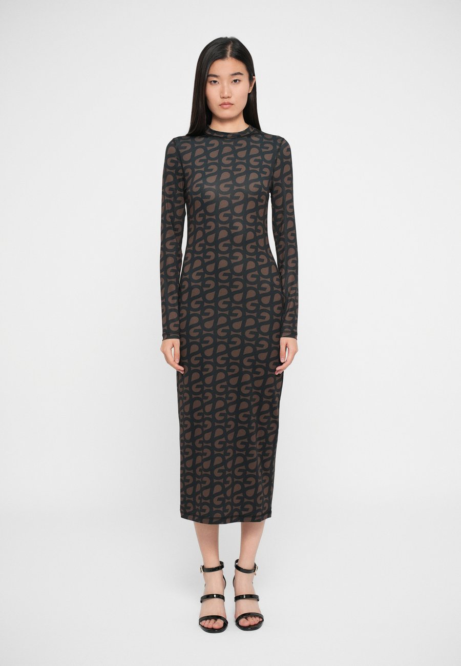 Платье Stine Goya LONG SLEEVE MIDI DRESS, Multi-Coloured
Платье Stine Goya LONG SLEEVE MIDI DRESS, Multi-Coloured