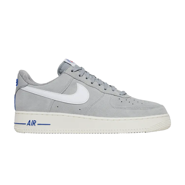 Кроссовки Nike Air Force 1 Low 'Athletic Club', серый
Кроссовки Nike Air Force 1 Low 'Athletic Club', серый