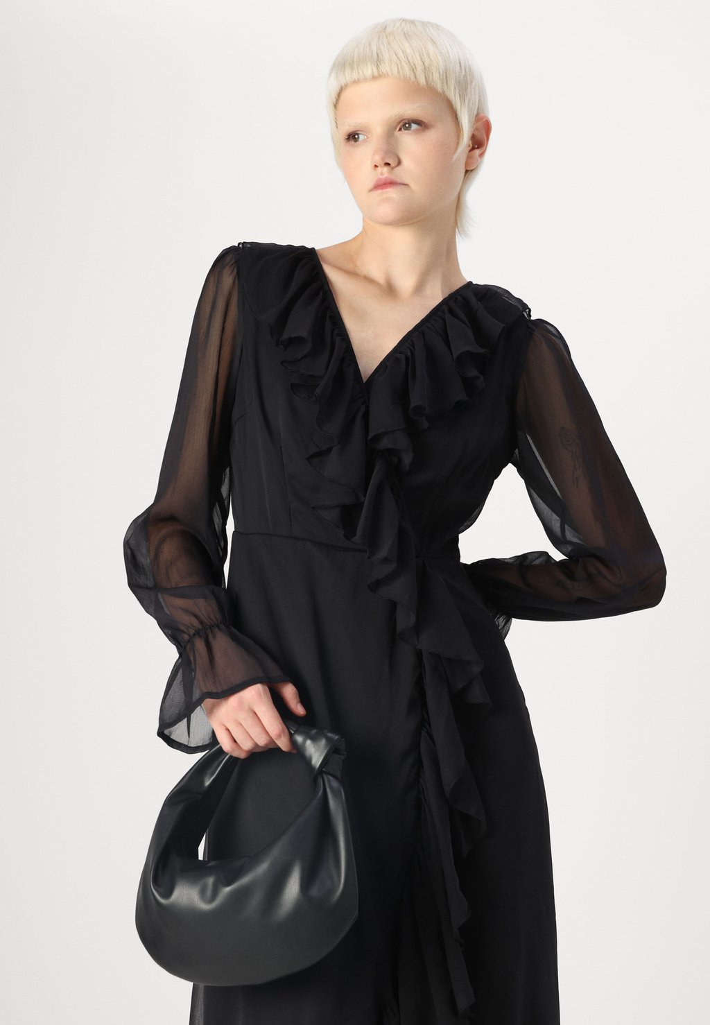 Одежда для особых случаев VIODA MAXI FRILL DRESS VILA, черный 
Одежда для особых случаев VIODA MAXI FRILL DRESS VILA, черный