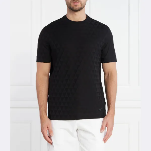 Футболка стандартного кроя Emporio Armani, черный
Футболка стандартного кроя Emporio Armani, черный