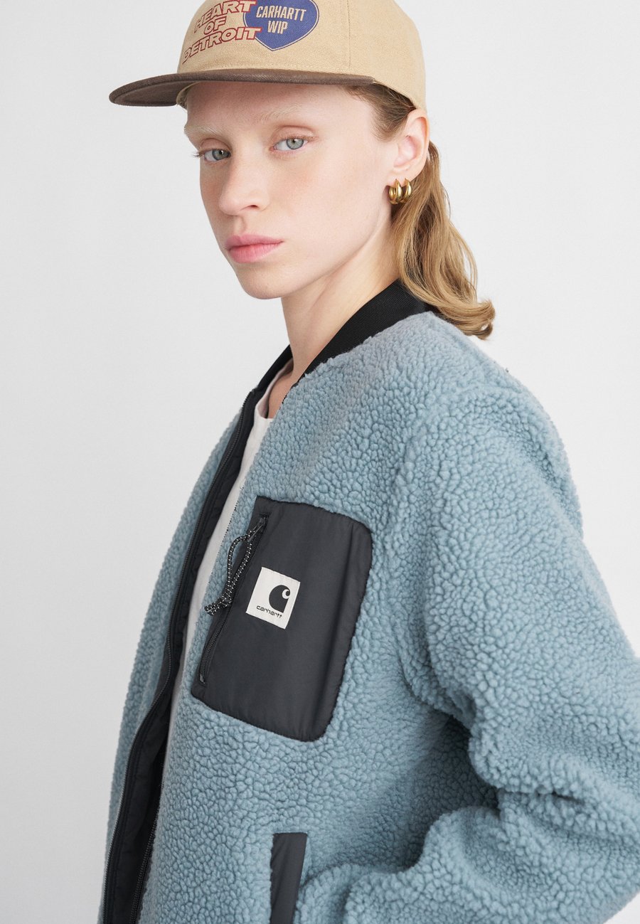 Флисовая куртка Carhartt WIP JANET LINER, Citadel/Black/Light Blue
Флисовая куртка Carhartt WIP JANET LINER, Citadel/Black/Light Blue
