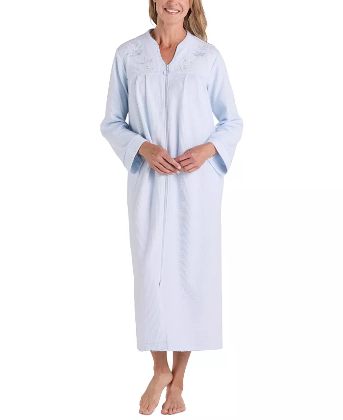 Миниатюрная вышитая ночная рубашка из вафельного трикотажа Miss Elaine, синий
Миниатюрная вышитая ночная рубашка из вафельного трикотажа Miss Elaine, синий