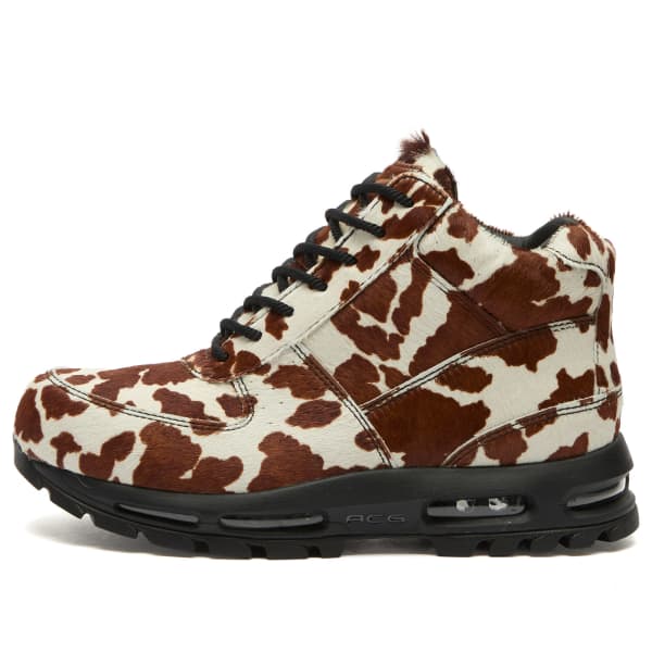 Кроссовки Air Max Goadome QS Nike, sail, черный & cacao wow
Кроссовки Air Max Goadome QS Nike, sail, черный & cacao wow