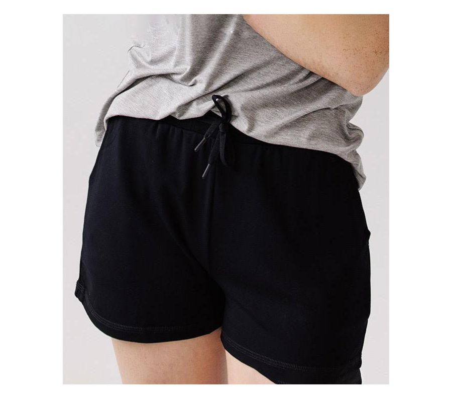 Ультрамягкие женские шорты из вискозы из бамбука Cozy Earth, Black
Ультрамягкие женские шорты из вискозы из бамбука Cozy Earth, Black