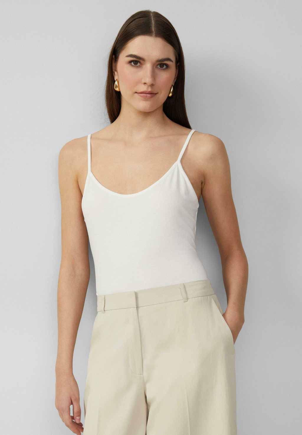 Топ SPAGHETTITRÄGER-IM SLIM FIT AUS s.Oliver BLACK LABEL, кремовый
Топ SPAGHETTITRÄGER-IM SLIM FIT AUS s.Oliver BLACK LABEL, кремовый