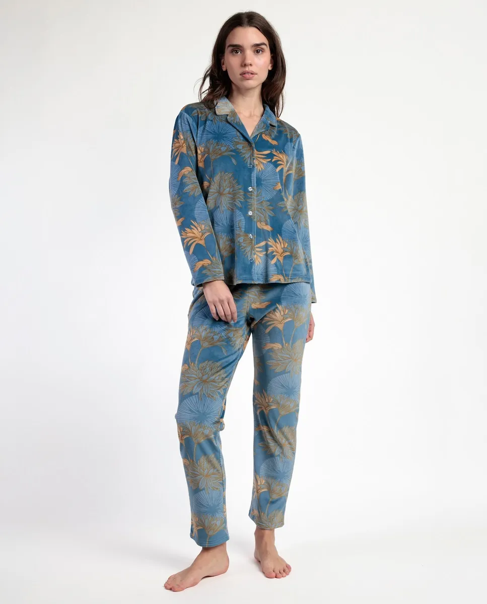 Длинная женская пижама из мягкого бархатного материала синего цвета Admas
Длинная женская пижама из мягкого бархатного материала синего цвета Admas