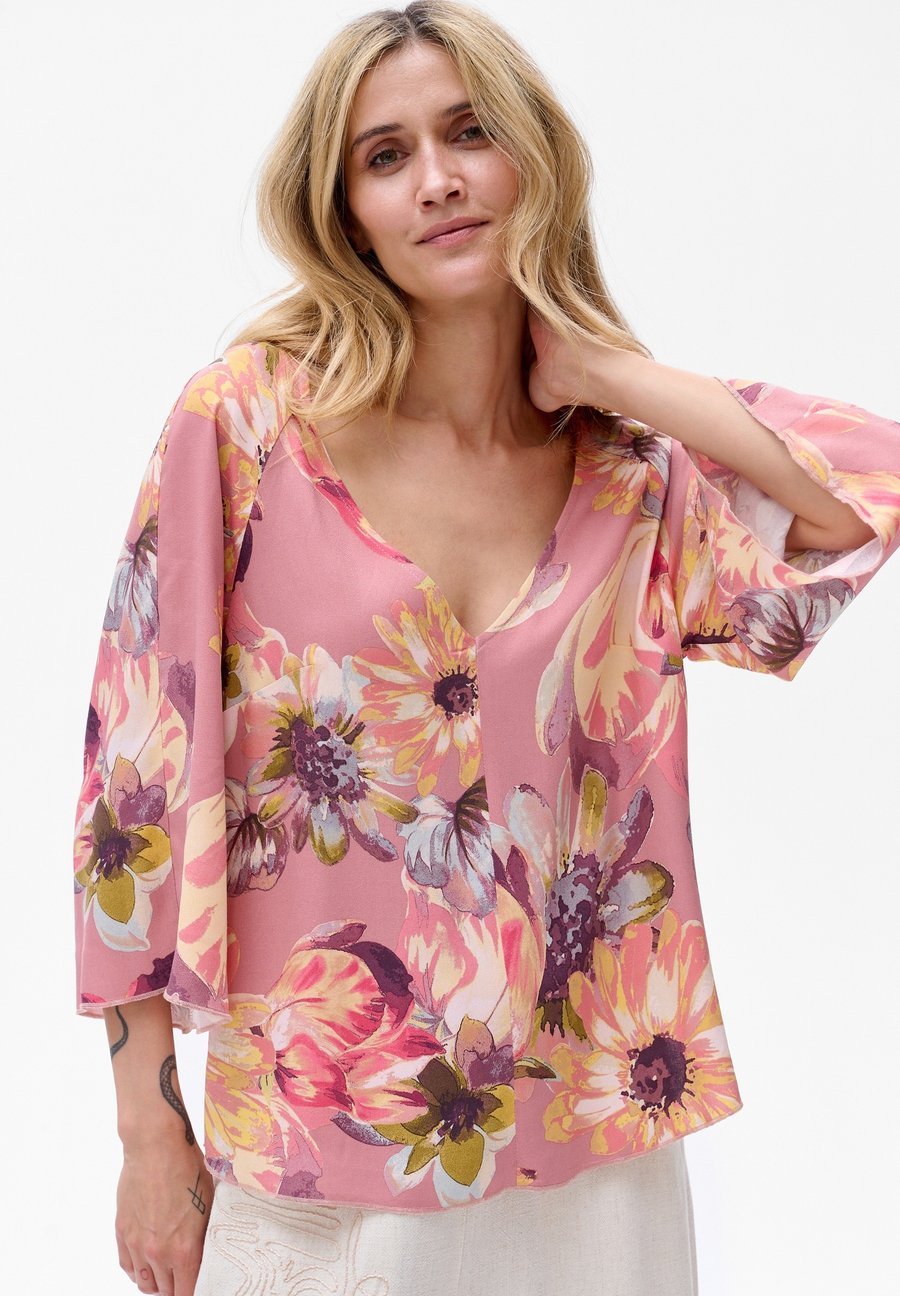 Блуза blue shadow IDA, Pink
Блуза blue shadow IDA, Pink