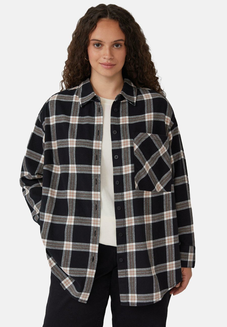 Блуза QS Button-down blouse, Schwarz/Black
Блуза QS Button-down blouse, Schwarz/Black