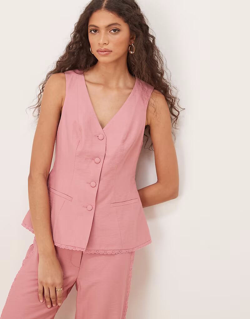Жилет с кружевной отделкой по краю, розовый Asos Design
Жилет с кружевной отделкой по краю, розовый Asos Design