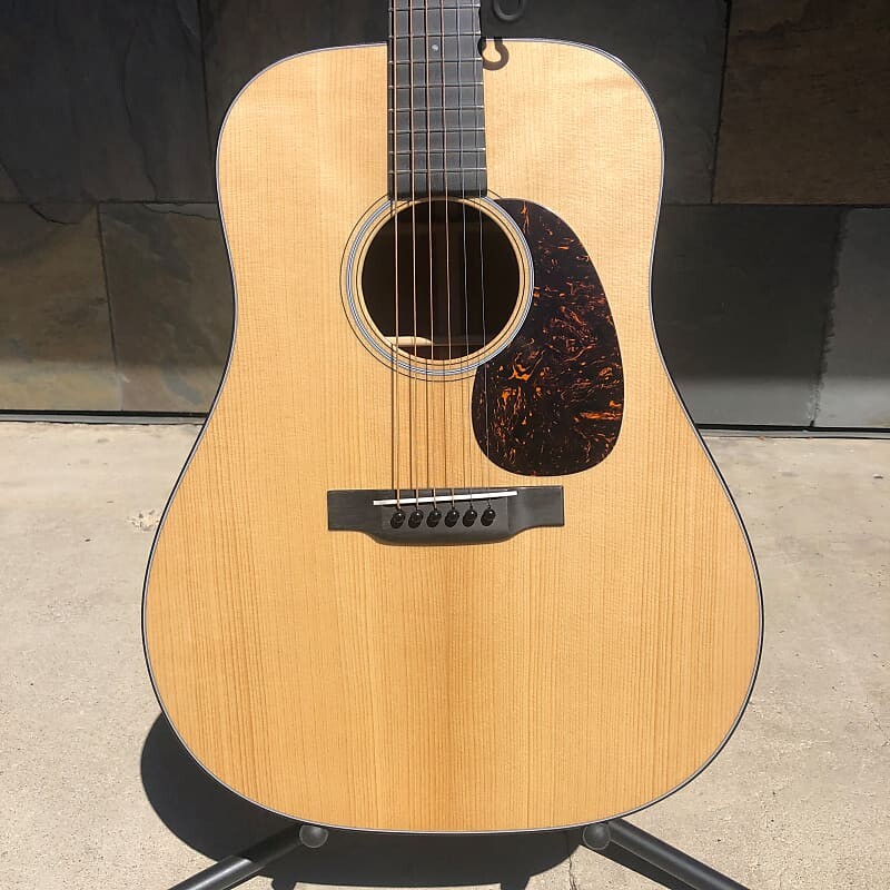 Мартин Д-18 Аутентичный 1937 г. Martin D18AUTH1937VTS
Мартин Д-18 Аутентичный 1937 г. Martin D18AUTH1937VTS