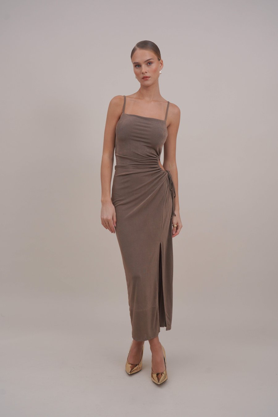 Платье WAL G. GRACE CUT OUT, Chocolate Brown/Brown
Платье WAL G. GRACE CUT OUT, Chocolate Brown/Brown