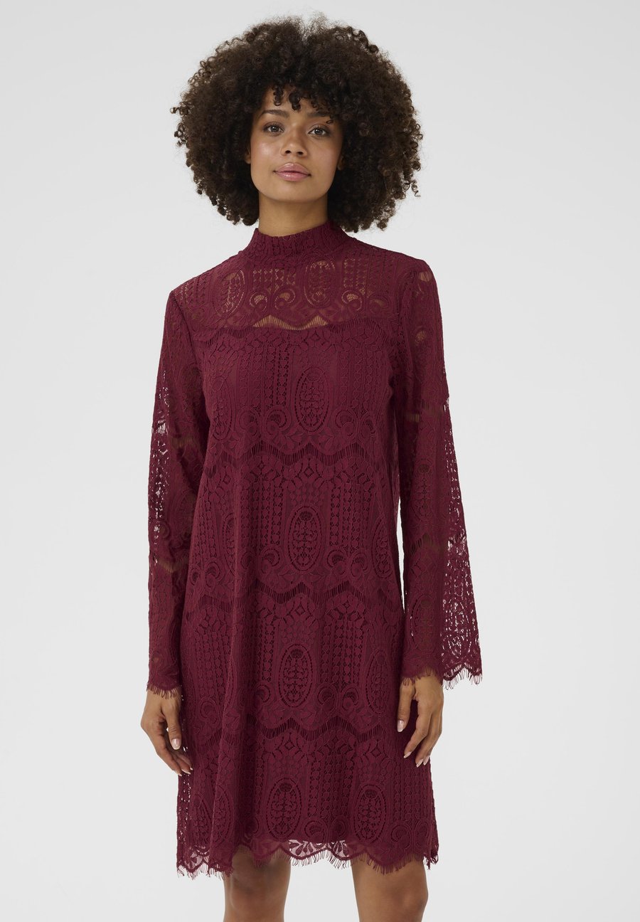 Платье Culture CUIMA LACE SHORT DRESS, Zinfandel/Dark Red
Платье Culture CUIMA LACE SHORT DRESS, Zinfandel/Dark Red