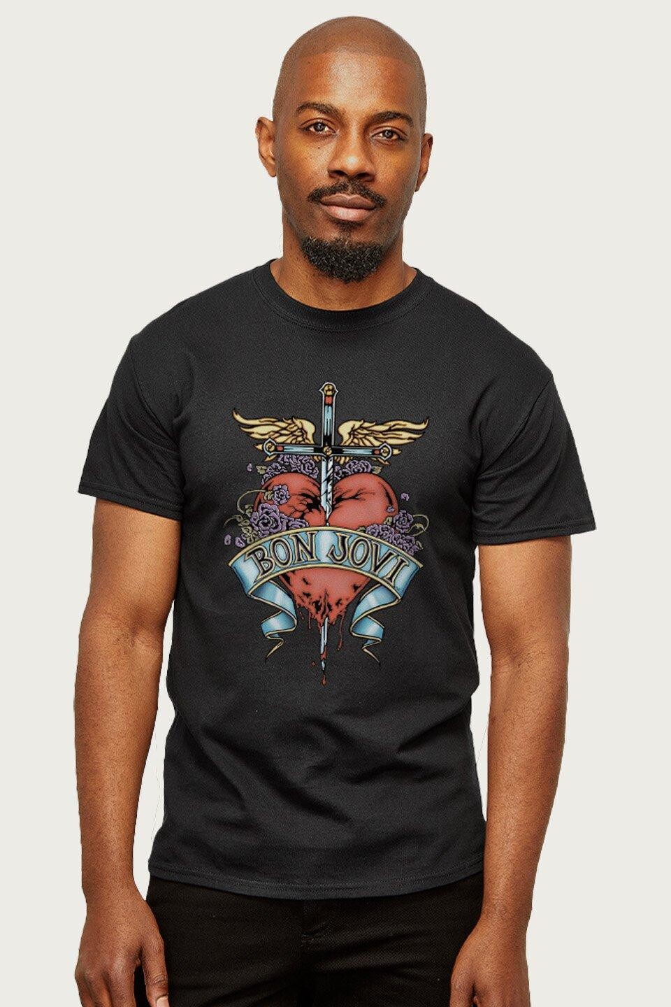 Футболка «Сердце и кинжал» Bon Jovi, черный
Футболка «Сердце и кинжал» Bon Jovi, черный