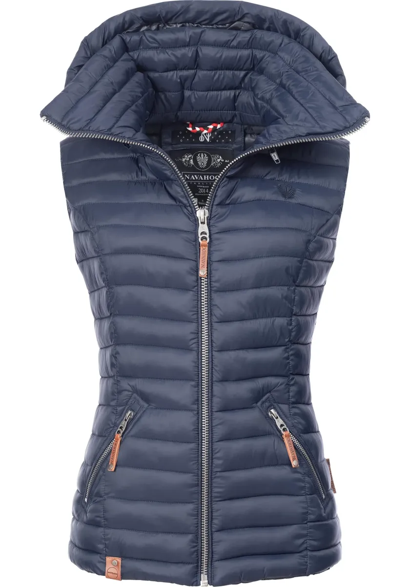 Стеганый жилет Наваху "Шадаа", стильный женский жилет без рукавов с капюшоном Navahoo, цвет морской волны, Синий, Стеганый жилет Наваху "Шадаа", стильный женский жилет без рукавов с капюшоном Navahoo, цвет морской волны
Стеганый жилет Наваху "Шадаа", стильный женский жилет без рукавов с капюшоном Navahoo, цвет морской волны, Синий, Стеганый жилет Наваху "Шадаа", стильный женский жилет без рукавов с капюшоном Navahoo, цвет морской волны