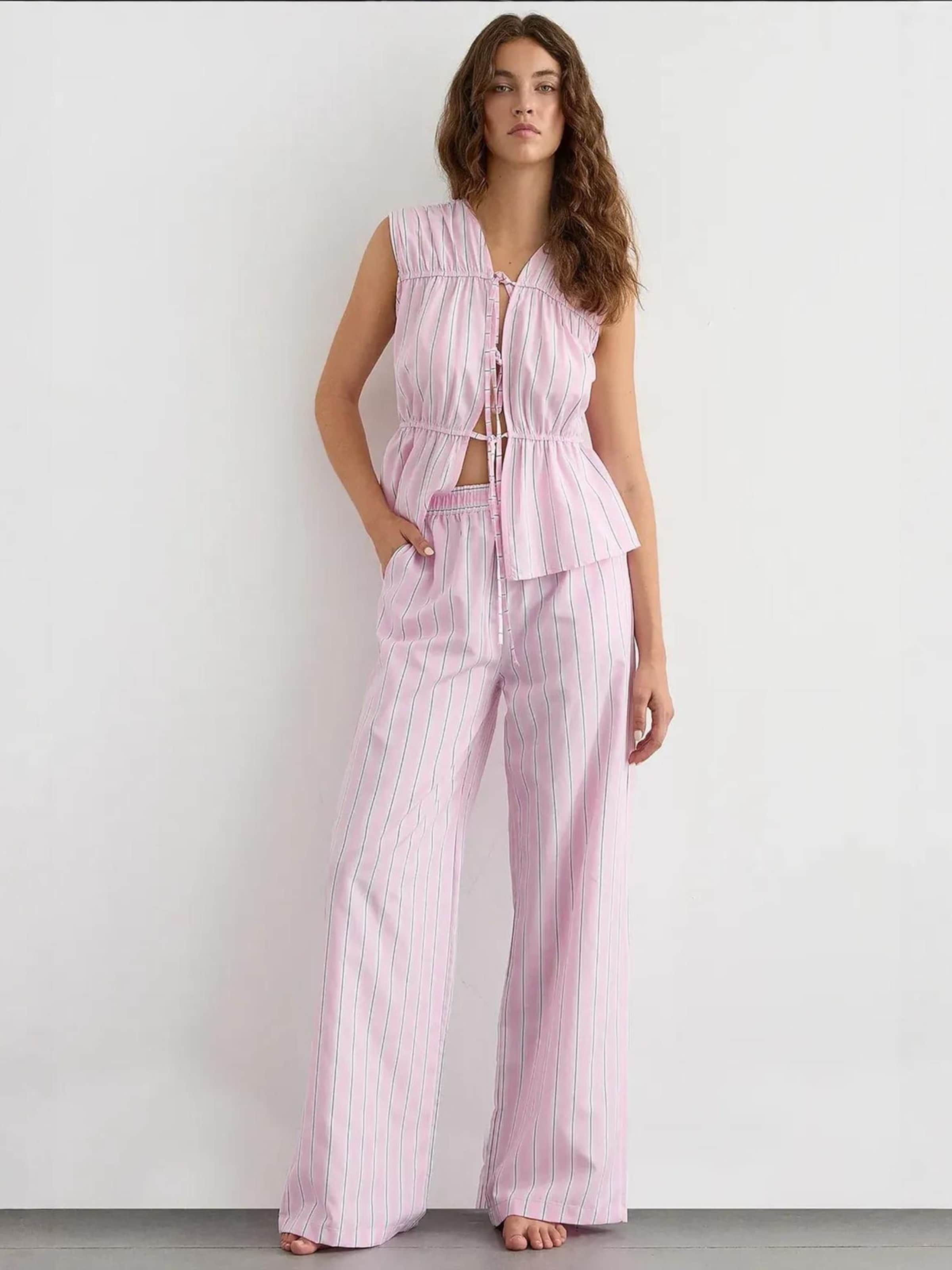 Hiccup Широкие брюки в розовом цвете
Hiccup Широкие брюки в розовом цвете