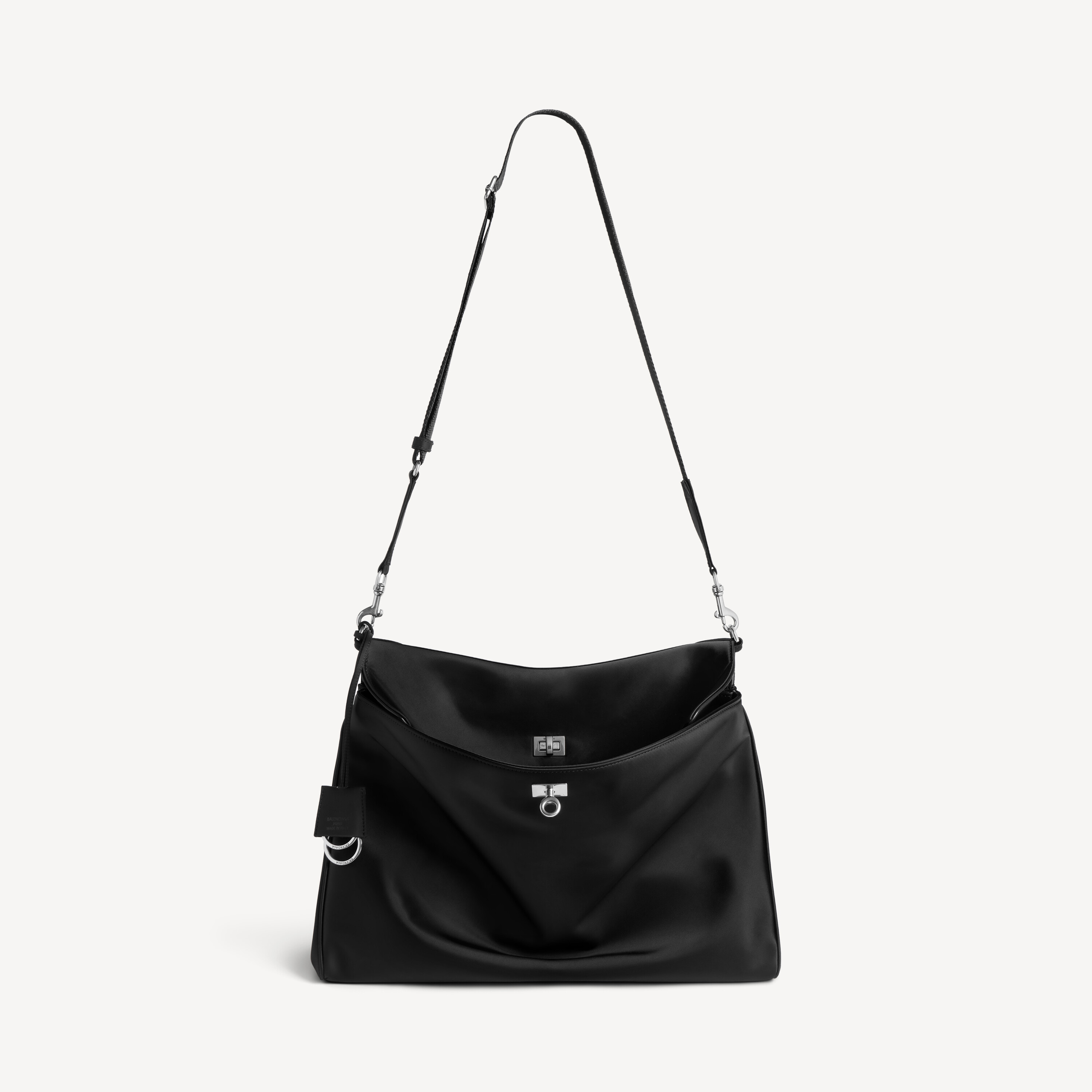 Мужская сумка-мессенджер rodeo среднего размера черного цвета BALENCIAGA, черный
Мужская сумка-мессенджер rodeo среднего размера черного цвета BALENCIAGA, черный