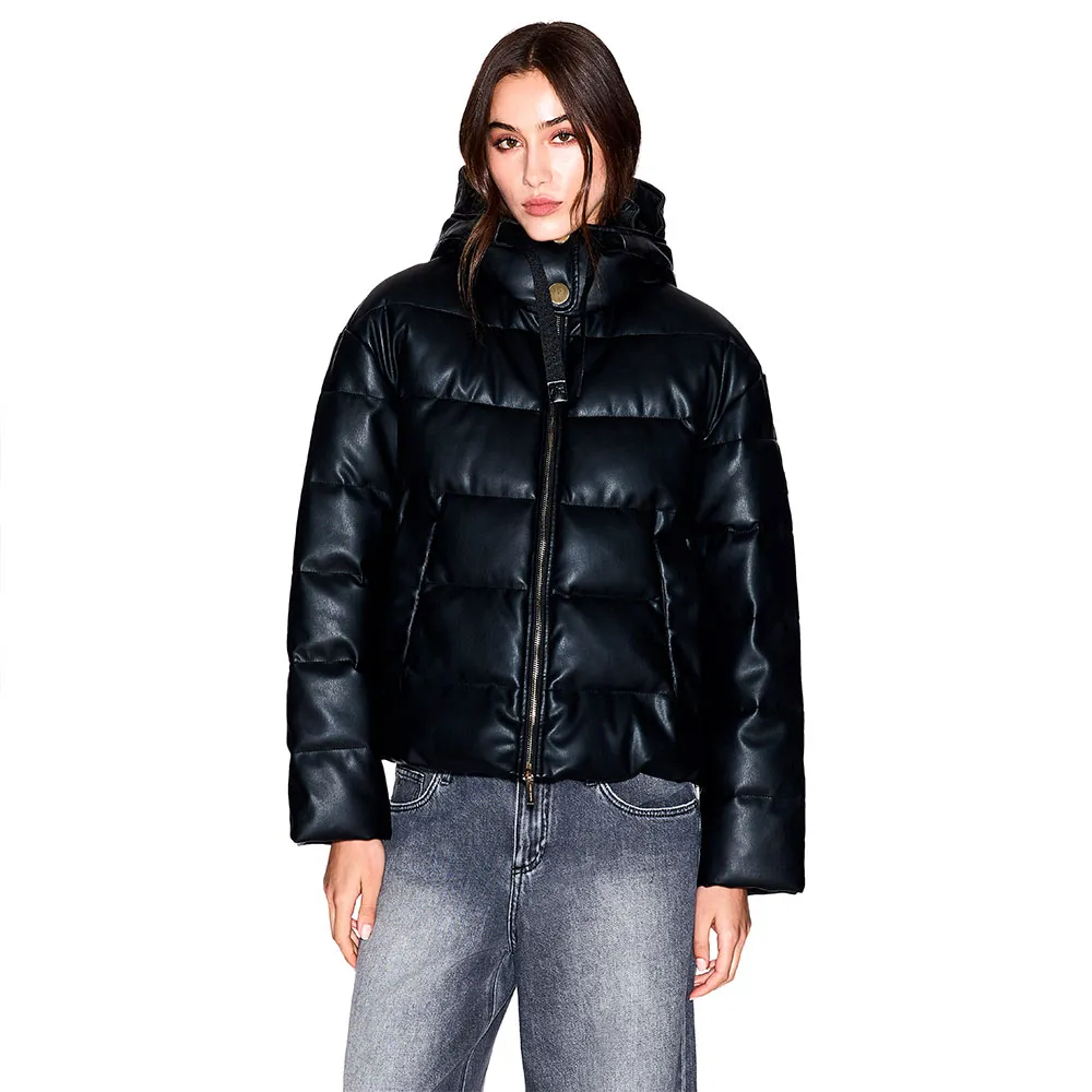 Куртка Armani Exchange XW000673_AF16106 padded, черный
Куртка Armani Exchange XW000673_AF16106 padded, черный