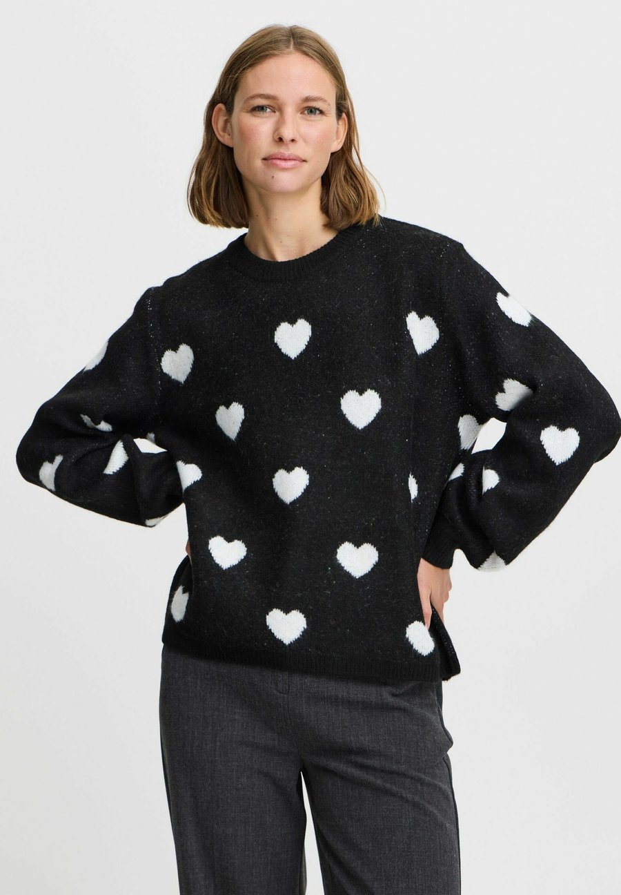 Джемпер b.young BYBXMINYA HEART JUMPER, Off White Mix/White
Джемпер b.young BYBXMINYA HEART JUMPER, Off White Mix/White