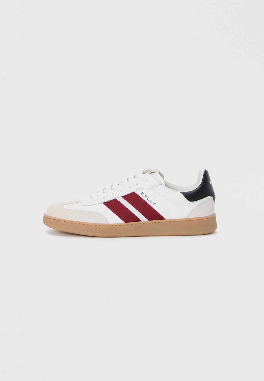 Кроссовки Bally ROGET, White/Black/Ballyred/White
Кроссовки Bally ROGET, White/Black/Ballyred/White