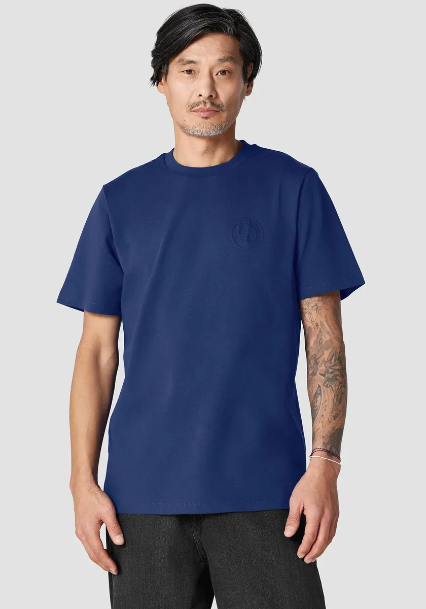 Рубашка оверсайз BMW с вышитым логотипом на груди, синий
Рубашка оверсайз BMW с вышитым логотипом на груди, синий