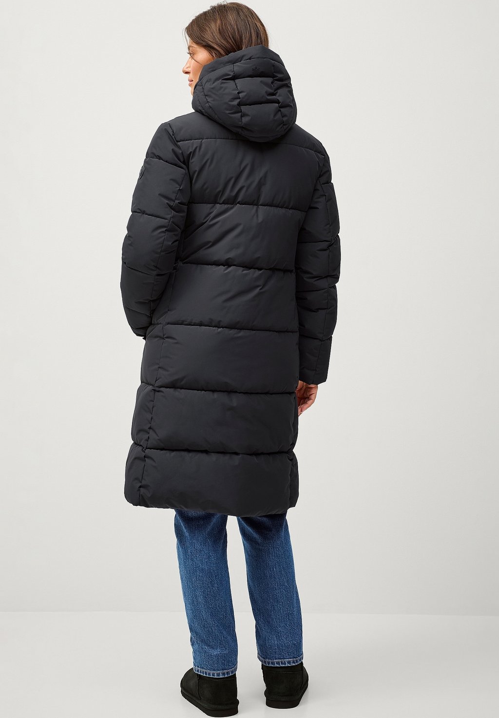 Зимнее пальто Áhkká, черный
Зимнее пальто Áhkká, черный