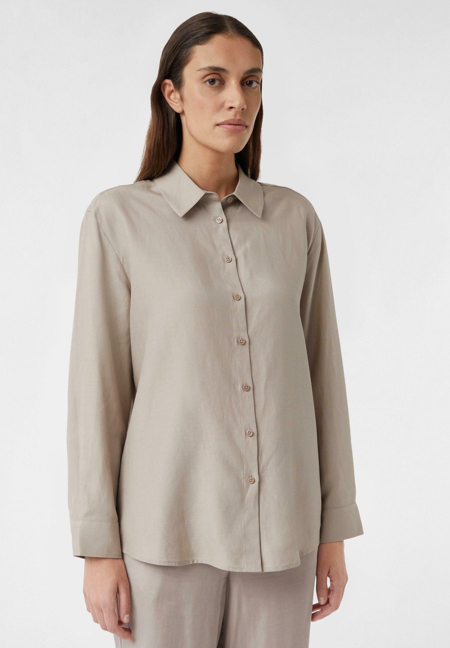 Блуза comma Button-down blouse, Hellbraun/Sand
Блуза comma Button-down blouse, Hellbraun/Sand