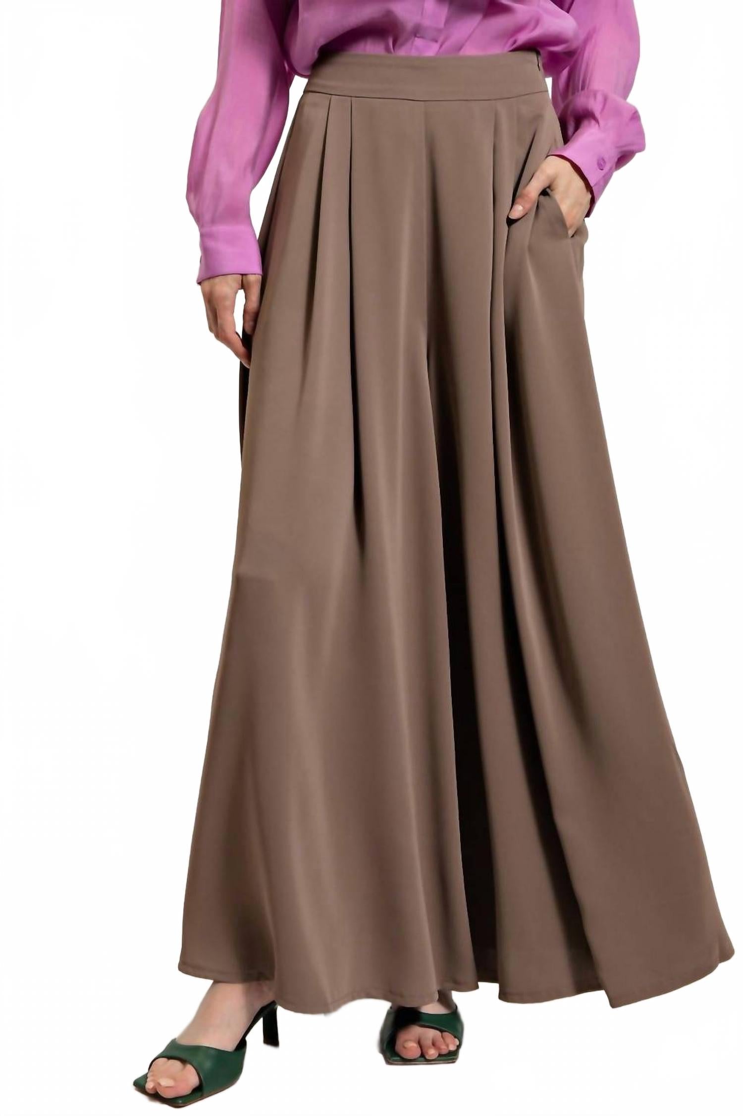 Добби широкие брюки в цвете мокко Easel, мокко
Добби широкие брюки в цвете мокко Easel, мокко