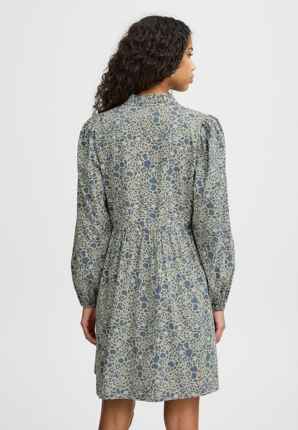 Платье-блузка QWISSA ICHI, синий
Платье-блузка QWISSA ICHI, синий