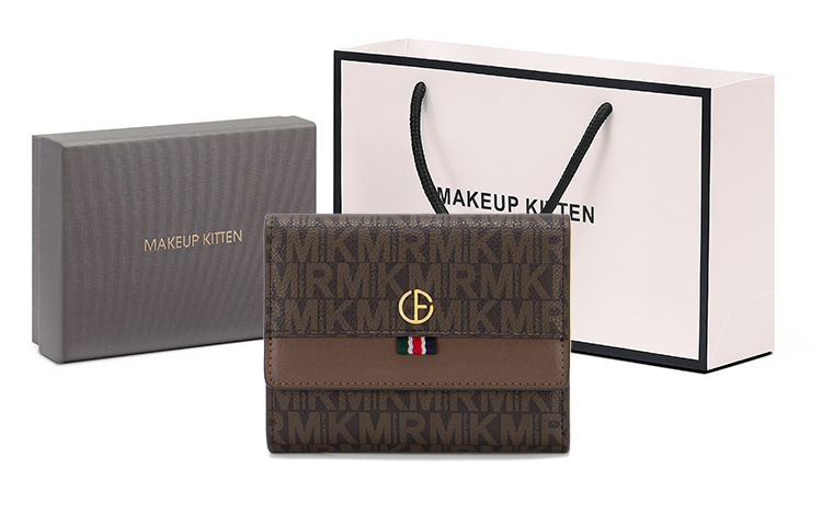 Длинный укороченный клатч кошелек из ПВХ MAKEUP KITTEN, коричневый-Cropped
Длинный укороченный клатч кошелек из ПВХ MAKEUP KITTEN, коричневый-Cropped