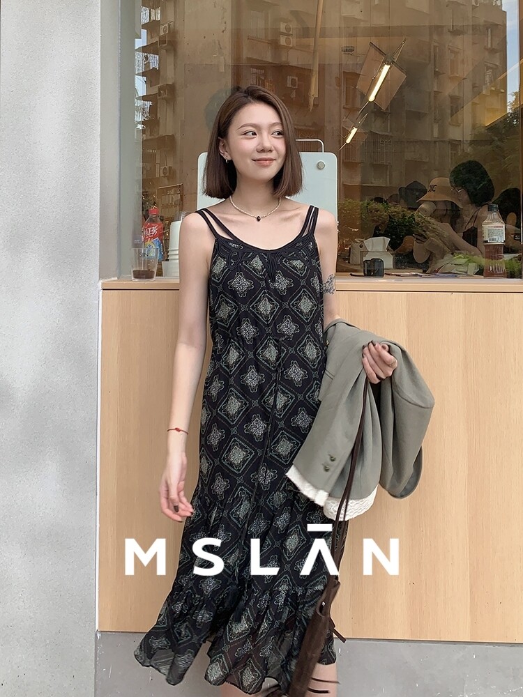 Платье MSlan с ретро-принтом, черный
Платье MSlan с ретро-принтом, черный